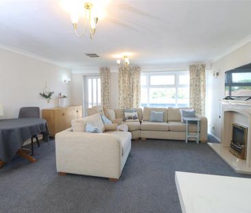 3 bedroom detached house to rent - Photo 3