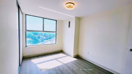 For Lease - 21 Vaughan Road Unit# 708, Toronto, Ontario - Photo 4