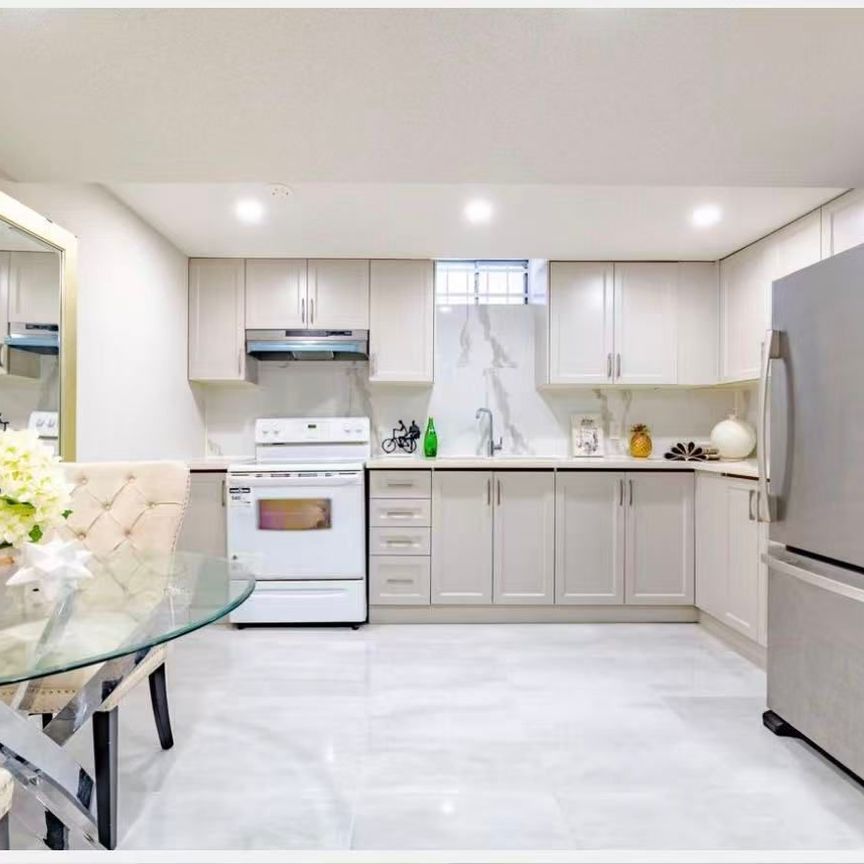 For Lease - 28 Marydale Avenue, Markham, Ontario - Photo 1