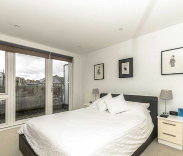 Starfield Road - Photo 5