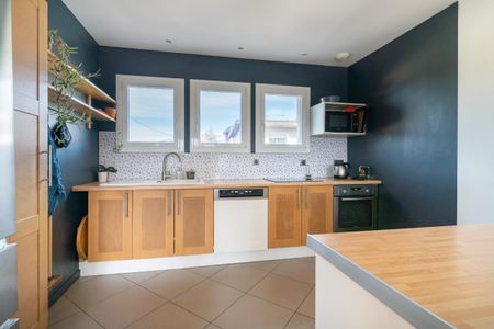 Location Maison 4 pièces 108m² CRAN GEVRIER 74960 - Photo 4