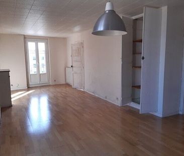 Appartement À Louer 3 Pièces , 92 M² - Photo 2