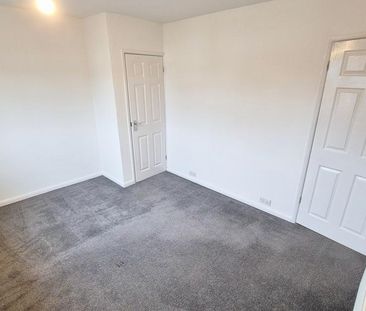 2 bedroom semi-detached house to rent - Photo 3