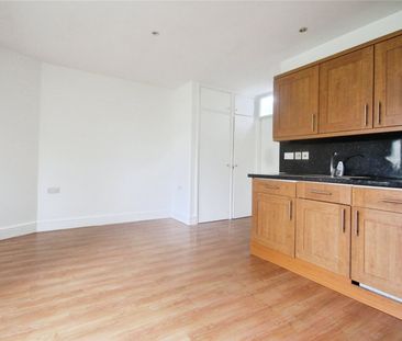 Leigham Court Road, London, SW16 2PL - Photo 3