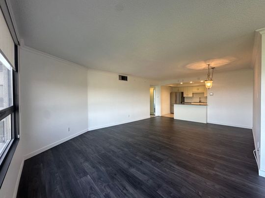 For Lease - 1300 Bloor Street Unit# 905, Mississauga, Ontario - Photo 1