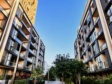 8 Kingsborough Wy, Sydney - Photo 4