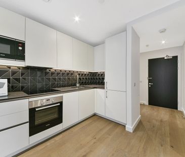 Studio Flat, Hurlock Heights, SE17 - Photo 2