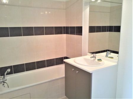 Location Appartement 3 pièces 56m² TOULOUSE 31500 - Photo 3