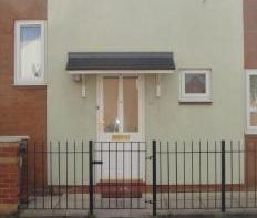 4 bedroom terraced house to rent - Photo 3