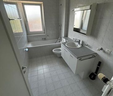 Grosszügige Singlewohnung mit toller Aussicht - Foto 2
