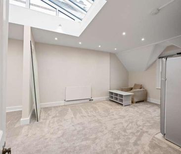 Lancaster Grove, Belsize, NW3 - Photo 1