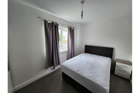 4 bedroom house share to rent - Photo 3