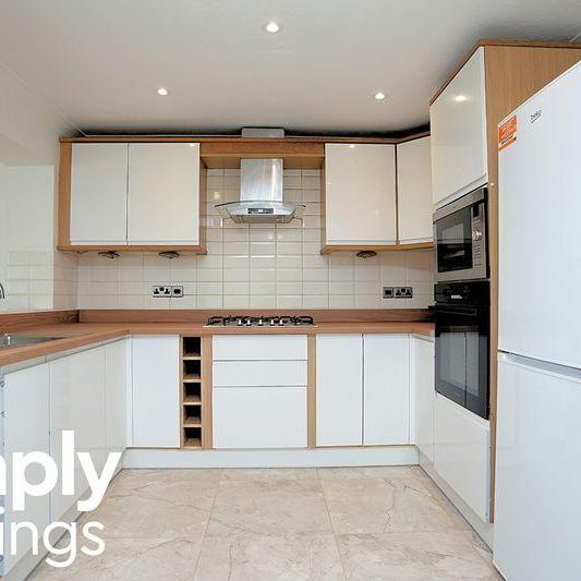 4 bedroom house to rent - Photo 1