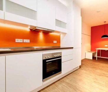 NUR FÜR STUDENTEN - Vollständig möbliertes Privatzimmer in einer 4-... - Photo 1