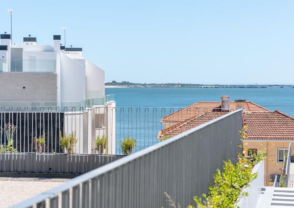3 Bedroom Apartment with a view, Dafundo Centro, Oeiras