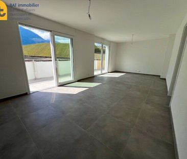 New attic apartment with large terrace in Salquenen - Photo 3