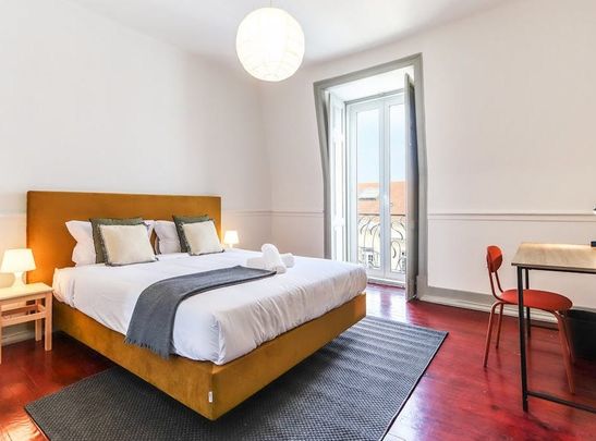 Rua Tenente Ferreira Durão, Lisbon, Lisbon 1350-315 - Photo 1