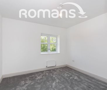 The Fairway, Fleet, GU51 - Photo 2
