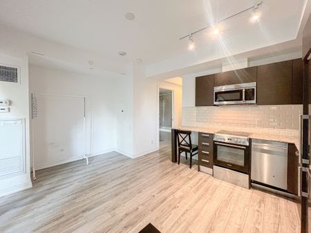 For Lease - 42 Charles Street Unit# 706, Toronto, Ontario - Photo 3