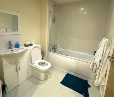 2 bedroom apartment to rent - Photo 5