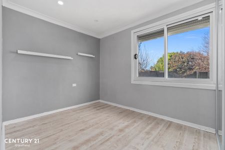 Beautifully Presented 3 Bedroom Home - Photo 3