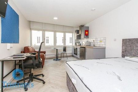 1 bedroom in a house share to rent - Photo 3