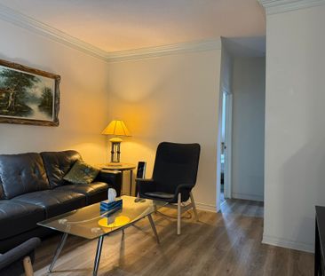 For Lease - 366 Lippincott Street Unit# 3, Toronto, Ontario - Photo 4