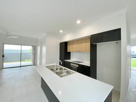 2 Willandra Way, Edgeworth - Photo 4