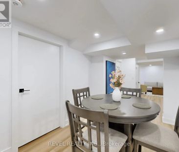 16 SCHOOLBRIDGE STREET - Photo 3