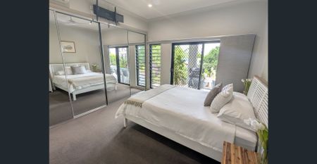 THIS ONE HAS IT ALL !!! - Photo 5