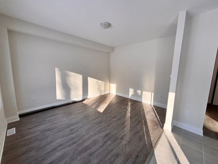 For Lease - 115 Mceachern Lane, Gravenhurst, Ontario - Photo 2