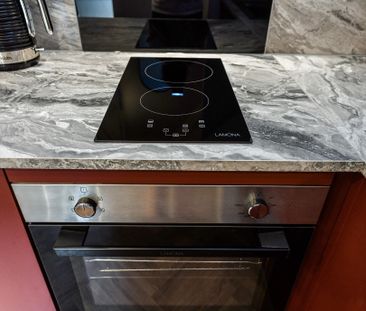 Leopold Street, DERBY - Photo 4