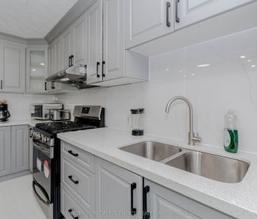 For Lease - 215 Jeffcoat Drive, Toronto, Ontario - Photo 6