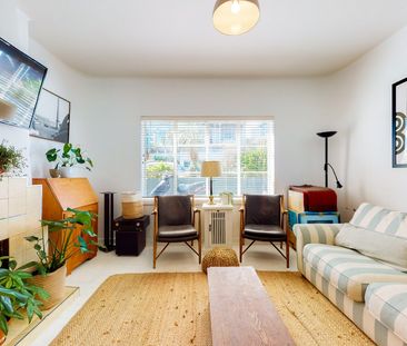 7/9 Hawker Street, Mount Victoria - Photo 2