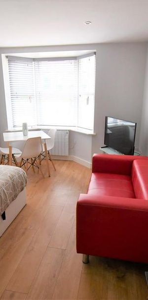 1 bedroom flat to rent - Photo 1