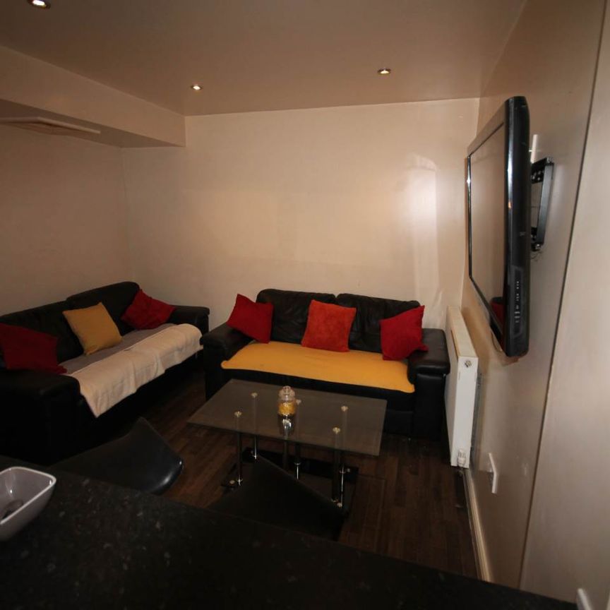 Room 1, Ashbourne Road, Derby - Photo 1