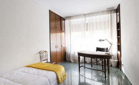 Carrer del Poeta Querol, Valencia, Valencian Community 46002 - Photo 3