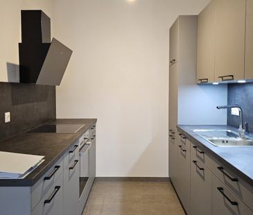 Westseitige Wohnung mit charmanter Loggia und großen Glasflächen | ... - Photo 3