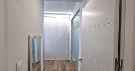 Apartamento de alquiler en Calle Gigantes y Cabezudos, 10, Villamartín - Las Filipinas - Photo 5