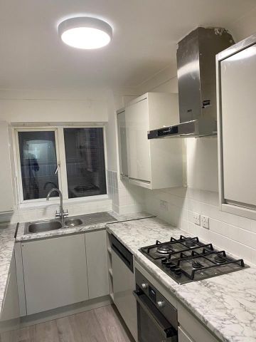 60 Marsh Lane - Photo 3