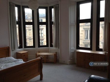 3 bedroom flat to rent - Photo 5
