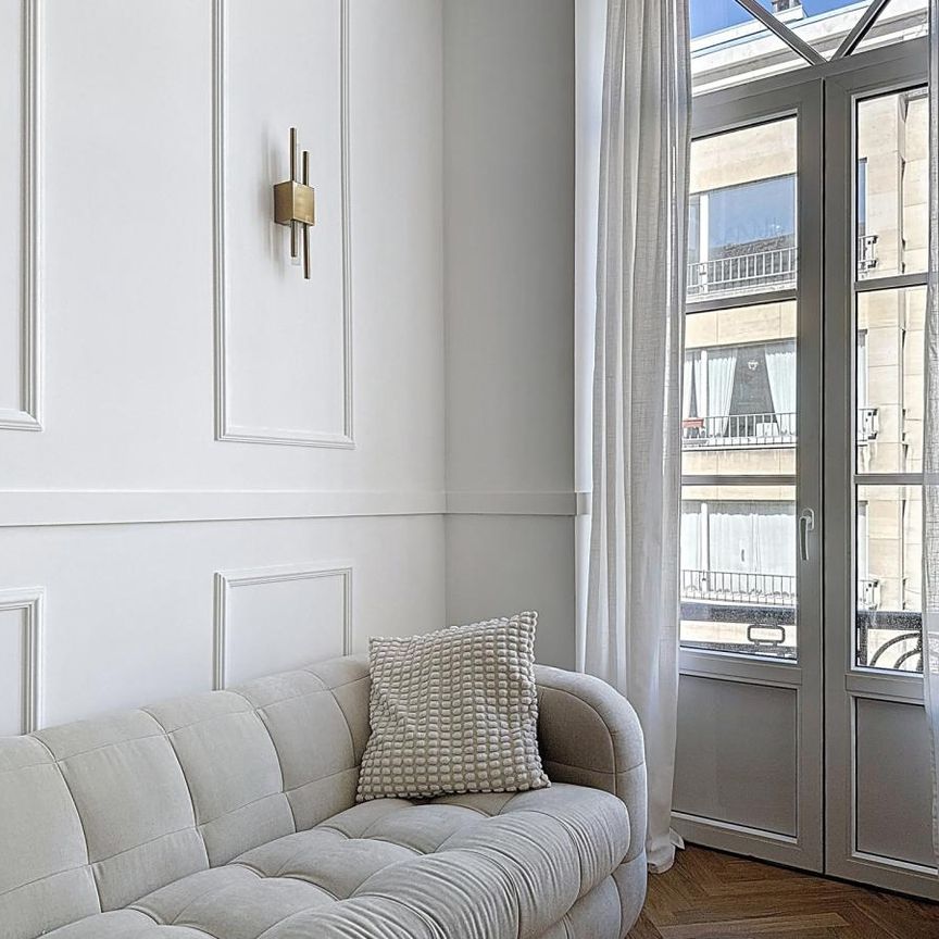Louise/Etangs Ixelles: Superb furnished 1-bedroom apartment - Photo 1