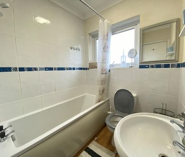 2 bedroom maisonette to rent - Photo 5