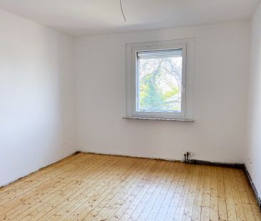 Neuvermietung nach Renovierung! Ca. 57 m² große 2-Zimmerwohnung mit... - Photo 1