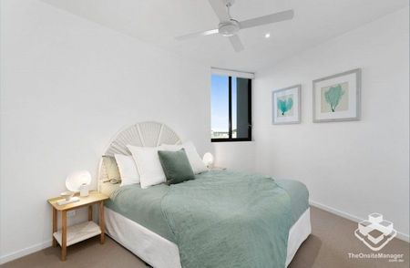 THE JEFFERSON - AS NEW - FURNISHED APARTMENT - Photo 2