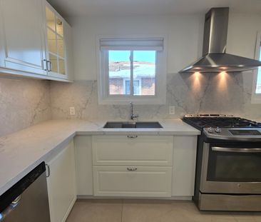 For Lease - 660A Chipmunk Street, Pickering, Ontario - Photo 2