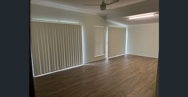 Well Positioned Family Home in Parkridge Estate avail 21.11.25 - Photo 1