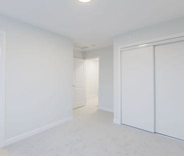 For Lease - 401 Glenroy Gilbert Drive Unit# 14, Barrhaven, Ontario - Photo 5