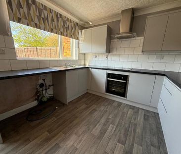 2 bedroom terraced house to rent - Photo 6