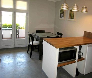 Location Appartement 2 pièces 29m² LA CROIX VALMER 83420 - Photo 2